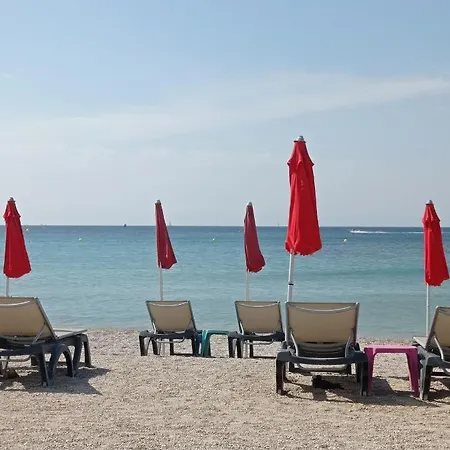 T2 Tres Lumineux, Bord De *